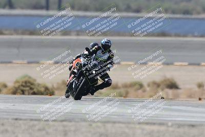 media/Oct-02-2025-Racers Edge (Thu) [[2c91cb6ab3]]/3-B Group/Session 2-Turn 14 (11am)/